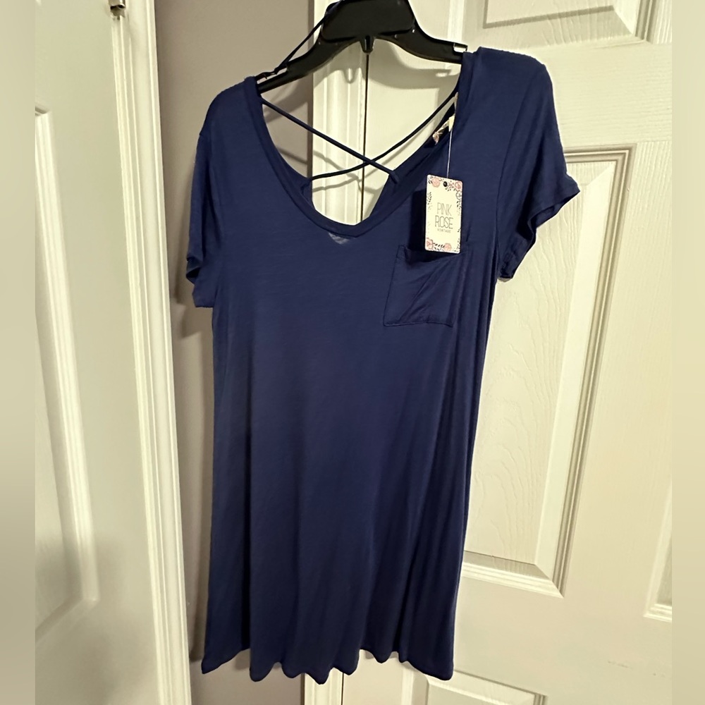 Adorable, blue spring summertime, dress size medium brand, new with tags, size m